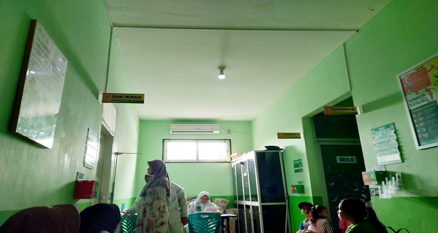 ruang imunisasi puskesmas pembina