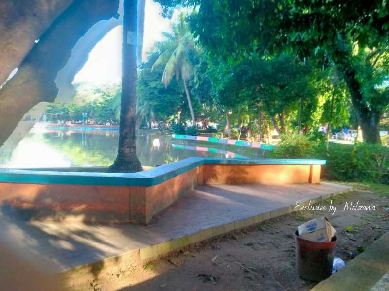 kambang iwak adalah taman kota di palembang